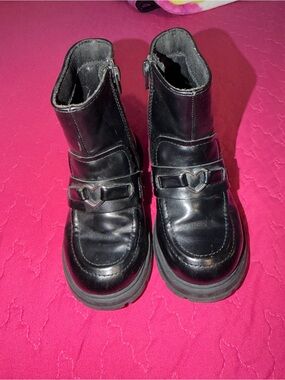 Zara Black Girls' Ankle Boots with Heart Trim